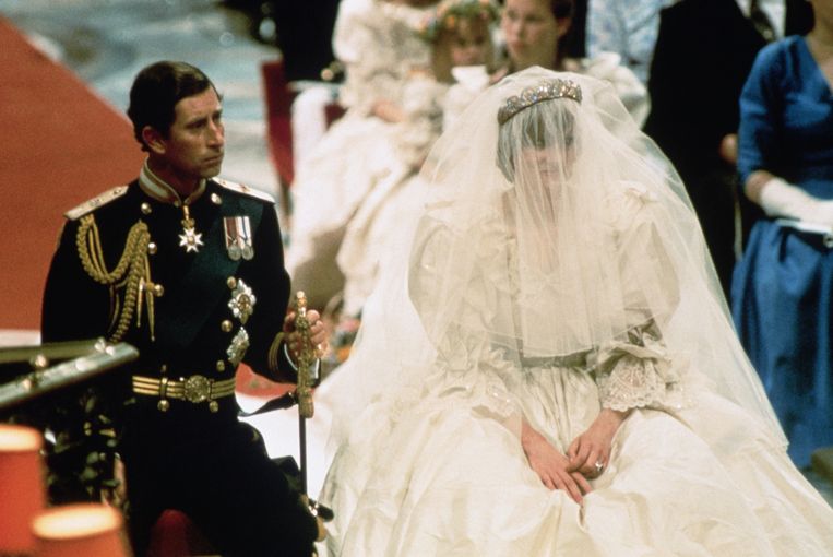partner Pa Bezienswaardigheden bekijken Hier kun je de trouw-tiara van prinses Diana bewonderen