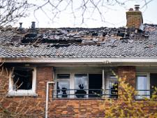Zes woningen onbewoonbaar nadat bewoner brand sticht: ‘Mijn spullen, mijn kleren, álles is weg’
