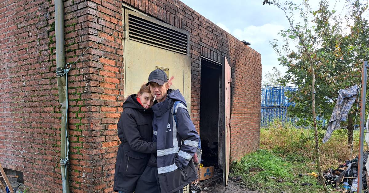 Treurig sprookje van zwervende Hans (42) en Priscilla (25) is over: stroomhuisje met de grond gelijk