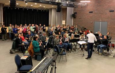 Liessel beleeft het debuut van The Passion, met lokale harmonie en popkoor uit Neerkant