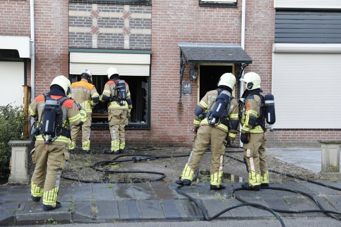 Woningbrand Roosendaal aan de Cipresberg