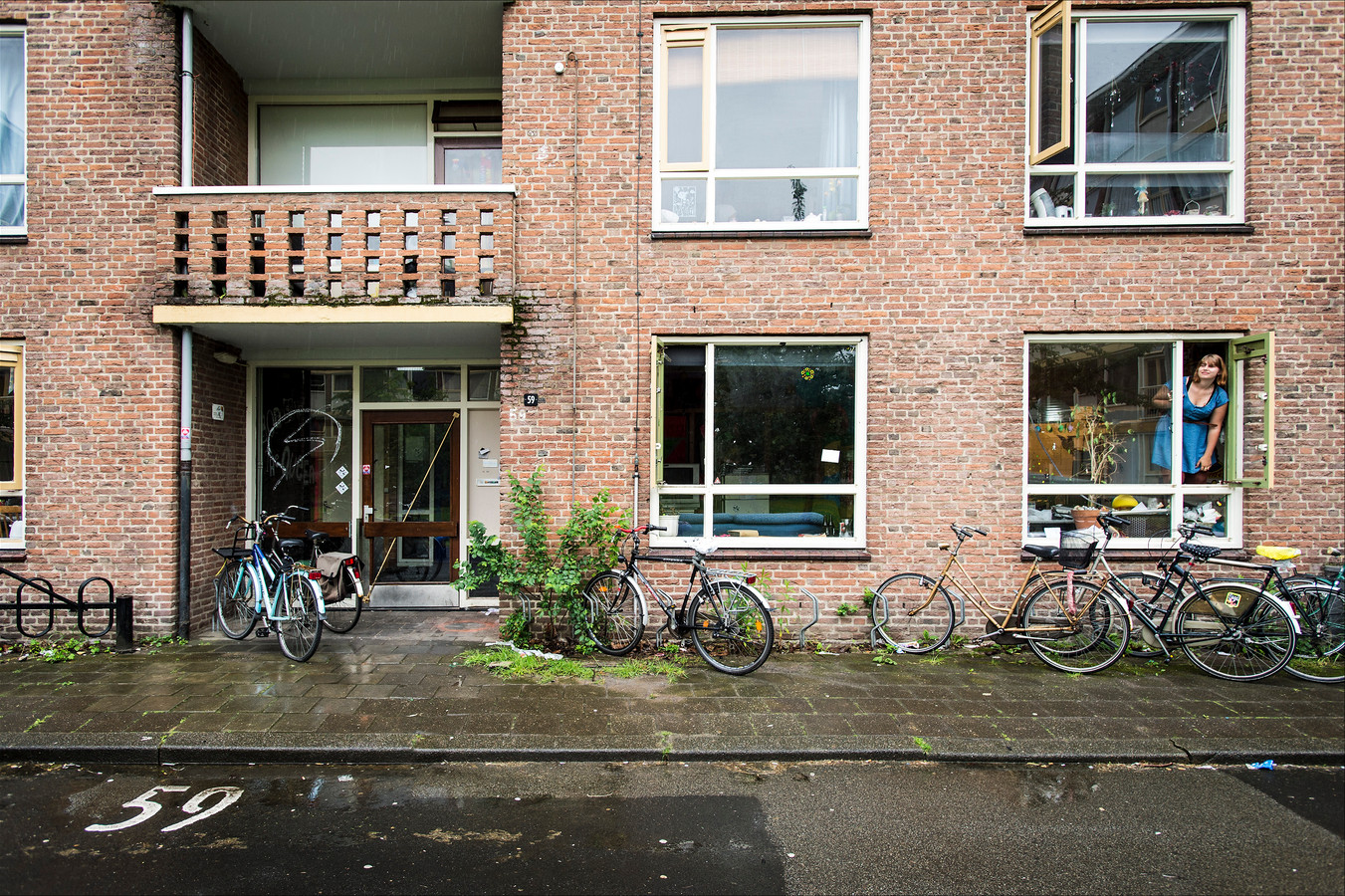 Duizenden euro’s aan boetes voor Koningsdagvierende studenten ‘Iedereen was in shock’ Foto