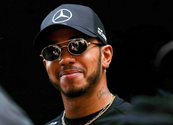 Lewis Hamilton défendra bien son titre mondial au volant d’une Mercedes.