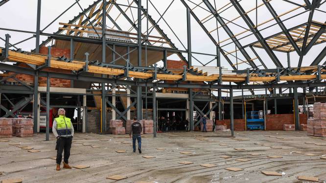 Ook van dichtbij maakt de nieuwe gereformeerde kerk in Yerseke indruk: ‘Het ziet er indrukwekkend uit’