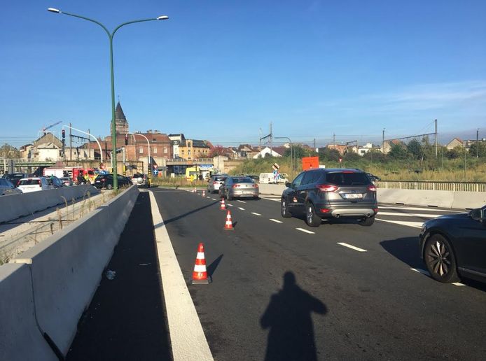 Het ongeval gebeurde aan het kruispunt van de Noordersingel met de oprit naar de E313 richting Hasselt.