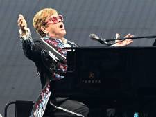 Fans onderweg naar Arnhem, waar Elton John optreedt in uitverkocht GelreDome