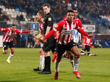 Donyell Malen redt punt voor PSV: ‘Deze goal kan heel belangrijk zijn’
