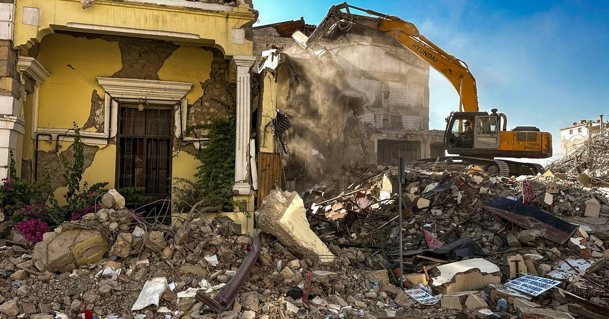 ‘Anche i morti sono ancora lì’: la ricostruzione a sei mesi dal terremoto in Turchia continua |  al di fuori