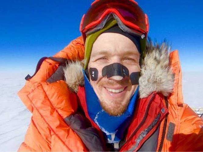 Amerikaan steekt als eerste alleen Antarctica over: 54 dagen, 1.500 kilometer, 1 onderbroek