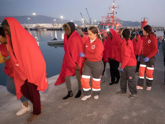 Acht migranten omgekomen voor kust van Spanje, 27 migranten gered op het Kanaal