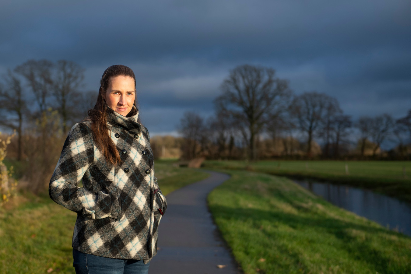 Iris Reimerink vindt het onverteerbaar dat de natuur rondom Bornerbroek, zoals bij de Doorbraak, wordt doorsneden door een nieuwe randweg.