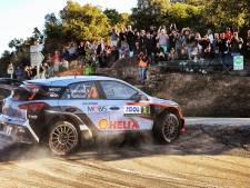 Ogier en tête devant Neuville au Rallye de France
