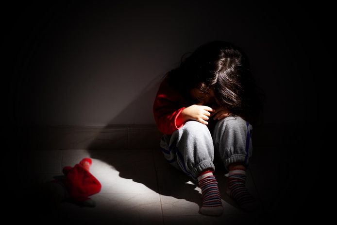 La mère et le beau-père encourent une peine de réclusion criminelle de 30 ans