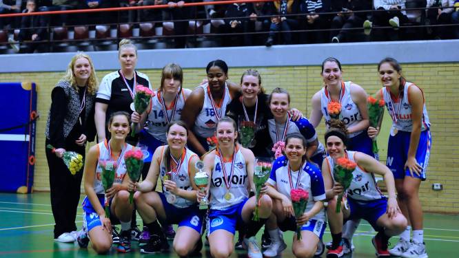 Basketbalsters BC Vlissingen pakken titel met meer dan 100 punten, de mannen zijn gedegradeerd