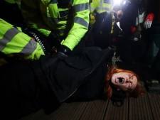 Woede over optreden Londense politie bij wake Sarah: ‘Totaal onacceptabel’