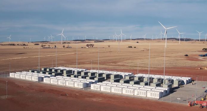 De grootste batterij ter wereld, die van Tesla in Jamestown, zo'n 200 km ten noorden van Adelaide.