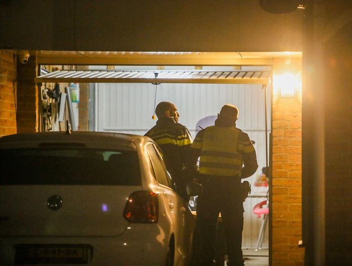 In een woning in Mierlo-Hout in Helmond is een 44-jarige man opgepakt.