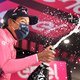 Bernal laat roze schitteren in ingekorte bergrit, Evenepoel kraakt helemaal