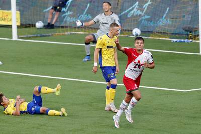 STVV leidt eerste nederlaag van het seizoen: Zulte Waregem wint met 1-3 op Stayen