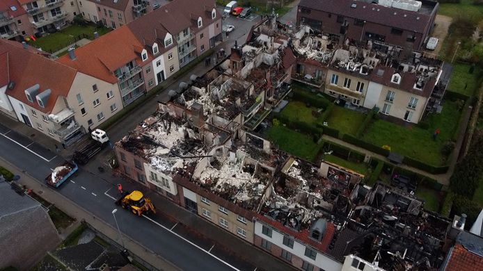Dronebeelden tonen grote schade in Opwijk