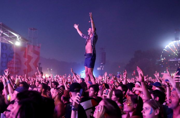 Festivalpubliek op Sziget in Boedapest. Het festival is ook populair bij Belgen en Nederlanders.