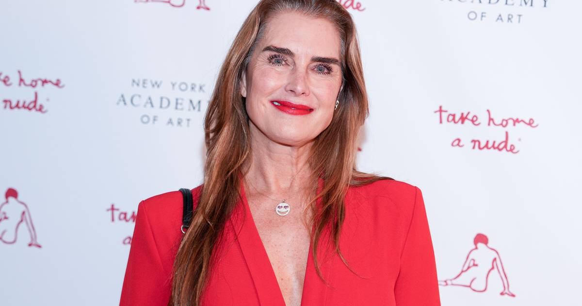 Brooke Shields’ Near-Fatal Seizure: Excessive Water Intake and Sodium Deficiency Leads to Grand Mal Seizure