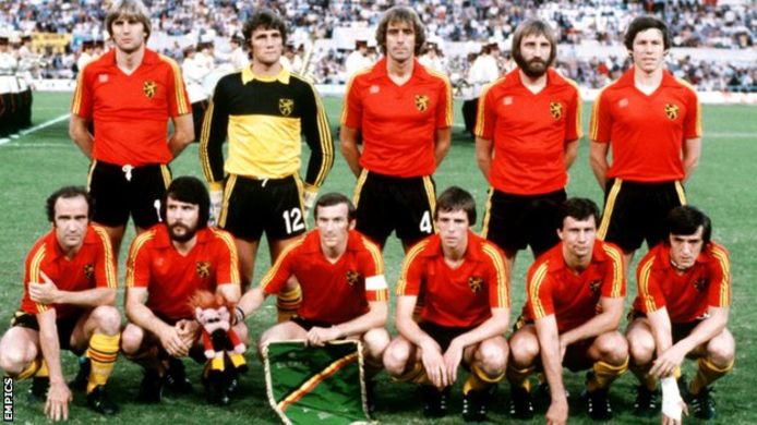 Op 22 juni 1980 speelden de Rode Duivels de finale in het Stadio Olimpico in Rome. We herkennen (onder vlnr) Wilfried Van Moer, Eric Gerets, kapitein Julien Cools, Raymond Mommens, Michel Renquin, François Van der Elst en (boven vlnr) Jan Ceulemans, Jean-Marie Pfaff, Walter Meeuws, Luc Millecamps en René Vandereycken.
