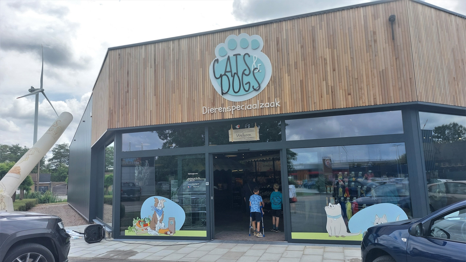 Natuurlijke dierenspeciaalzaak Cats & Dogs opent zevende vestiging in