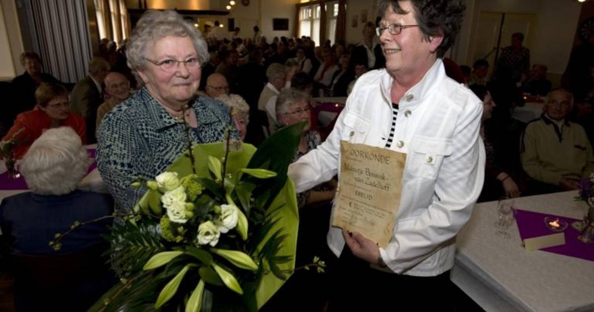 Vrouwen van Nu Empe/Tonden kijken terug op halve eeuw geschiedenis