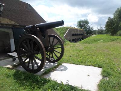Lente begint bij Fort Giessen met open dag: van grottekeningen tot nestkastjes maken