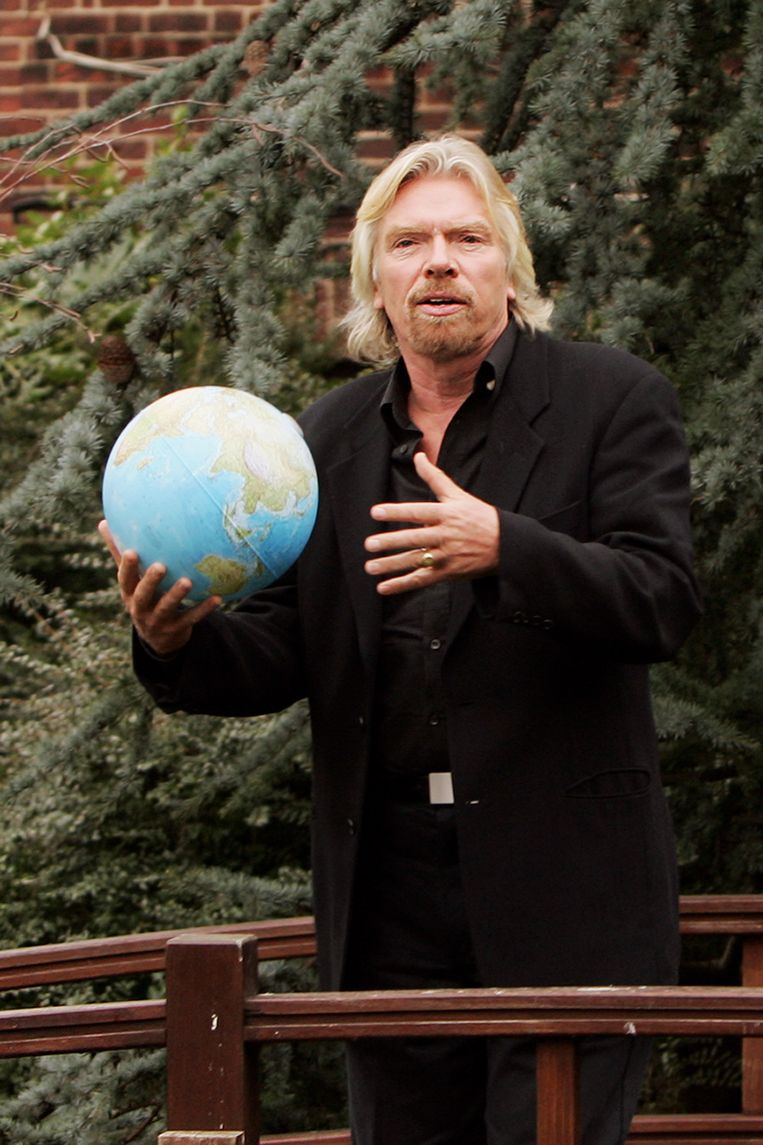 Richard Branson bij de presentatie van de Virgin Earth Challenge in Londen, februari 2007. In december 2019 verscheen online een mededeling dat de wedstrijd is opgeheven.  Beeld Getty Images