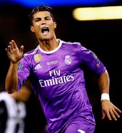 Ronaldo eindelijk op de cover van FIFA