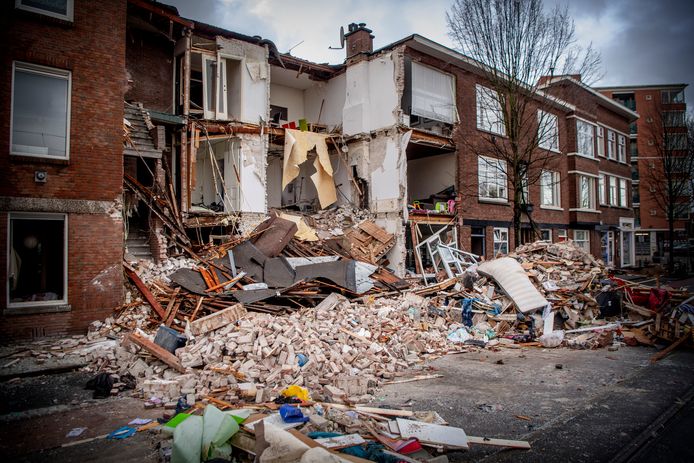 Het ingestorte pand, een dag na de explosie in 2019.