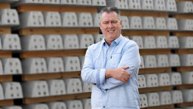 Trainer zakt vlak voor de aftrap in elkaar, amateurwedstrijd geannuleerd