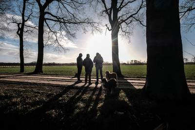 Zelhemse ‘naobers’ lijnrecht tegenover elkaar over evenemententerrein bij Huize Milano