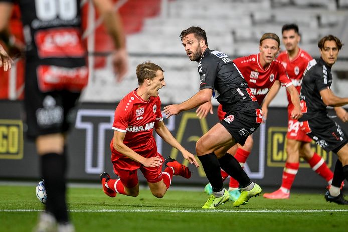 Courtrai s'est imposé à l'Antwerp 0-1 (mi-temps: 0-0) en clôture de la 2e journée du championnat de Belgique de football, ce dimanche.