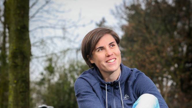Wie is Sanne Cant, meervoudig wereldkampioene veldrijden die niemand kent: zo verlegen dat ze zelfs geen kampioenenfeest wil