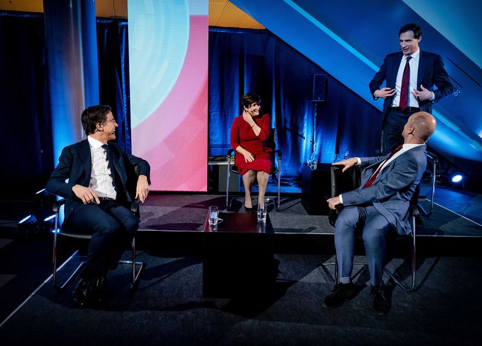 Beeld na afloop van het verkiezingsdebat van de NOS op 16 maart vorig jaar.