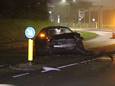 De auto raakte zwaarbeschadigd bij het eenzijdige ongeluk op de Grote Beer in Veenendaal.