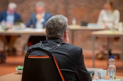 Moet Ermelo geheime verslagen over burgemeester Baars prijsgeven? Hoogste rechter voert druk op