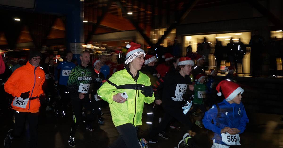 Eerste Santa Run onder de vleugels van Rode Lopers klokt af op bijna ...