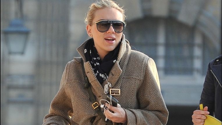 Scarlett winkelt deze week in Parijs. Beeld photo_news