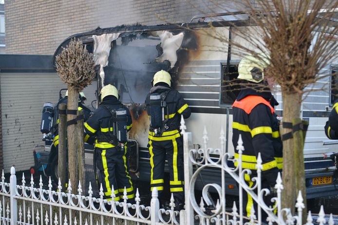 Camper vat vlam in Etten-Leur