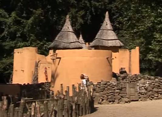 Het Ghanese dorp in het Afrika Museum.