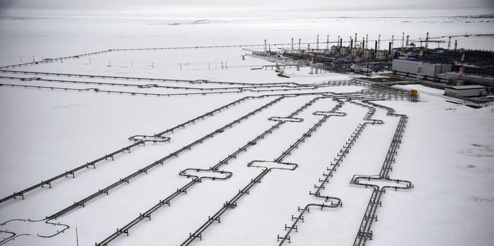 Gasleidingen op het Jamal schiereiland in de arctische Russische regio.