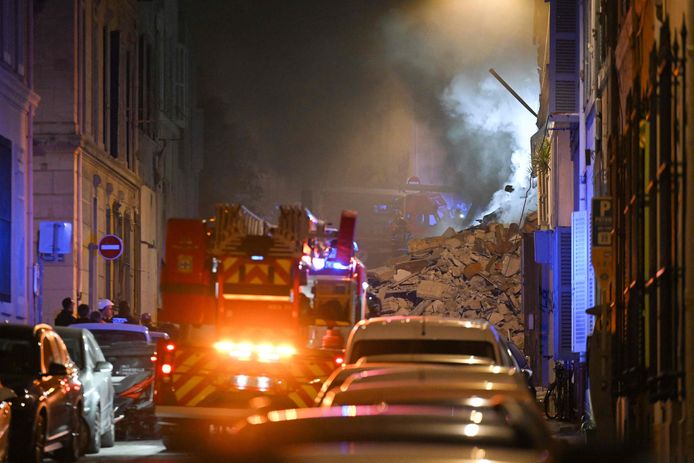 Emergency services in the collapsed building in Marseille.