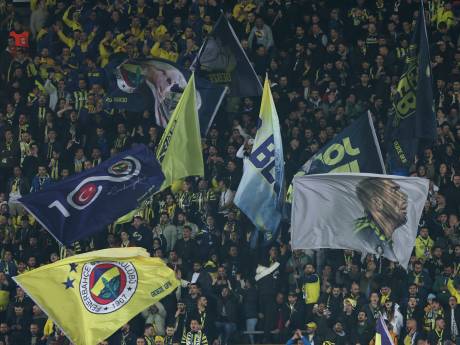 Autohandelaar uit Doetinchem zit na oplichting van Fenerbahçe ondergedoken: ‘Ik ben alles kwijt’