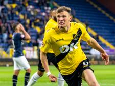 Van Hooijdonk openhartig over NAC-afscheid: ‘Ik moet aan mijn toekomst denken en dat is niet met Steijn als trainer’