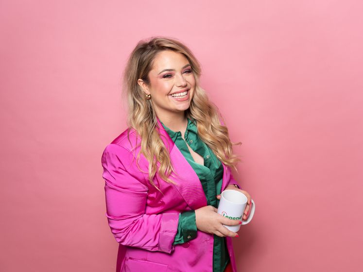 “Agentschappen waar ik niets aan heb gehad, hebben me 70.000 à 80.000 euro gekost”: de financiële levenslessen van onderneemster Jessica De Block (29)