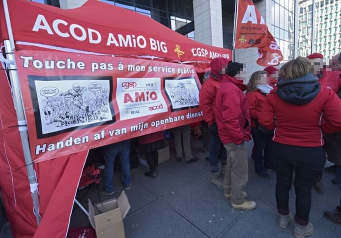 Leden van de socialistische overheidsvakbond ACOD bij een betoging in Brussel in 2016.  Foto ter illustratie.